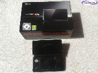 Nintendo 3DS Cosmo Black mini1